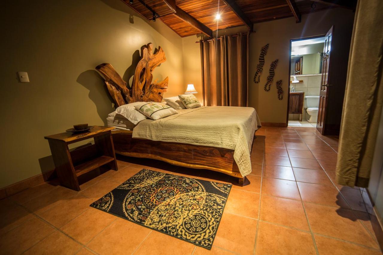 Villas Oasis Manuel Antonio Exteriör bild