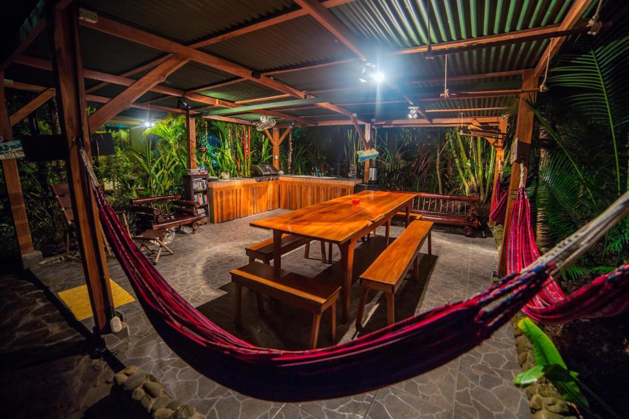 Villas Oasis Manuel Antonio Exteriör bild