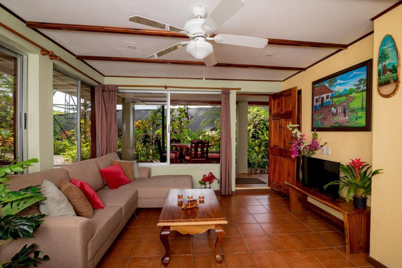 Villas Oasis Manuel Antonio Exteriör bild